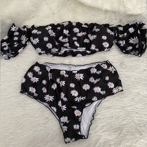 2 piece swimsuit Shein